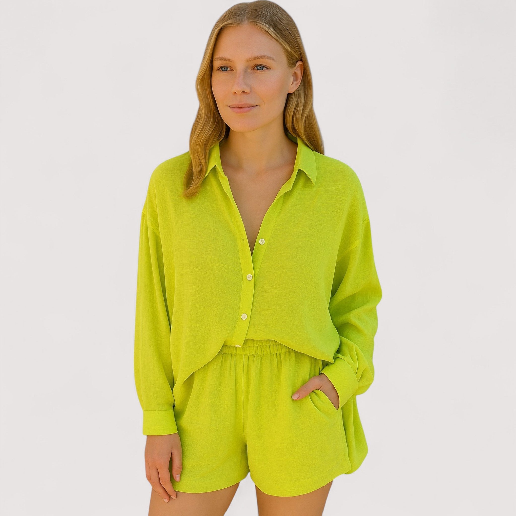Helene™ | Sæt med afslappet skjorte og shorts